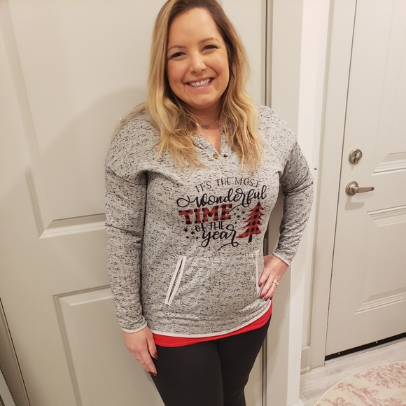 It’s the most wonderful time of the year pullover - Picture 2 of 2